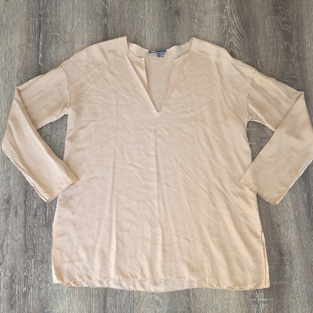 Vince Light Tan Beuge V-Neck Laser Cut Seam 3/4 Sleeve Silk Top Tunic Blouse
